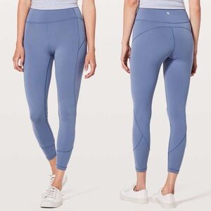 Lululemon In Movement 7/8 Tight *Everlux 25"
Brilliant Blue